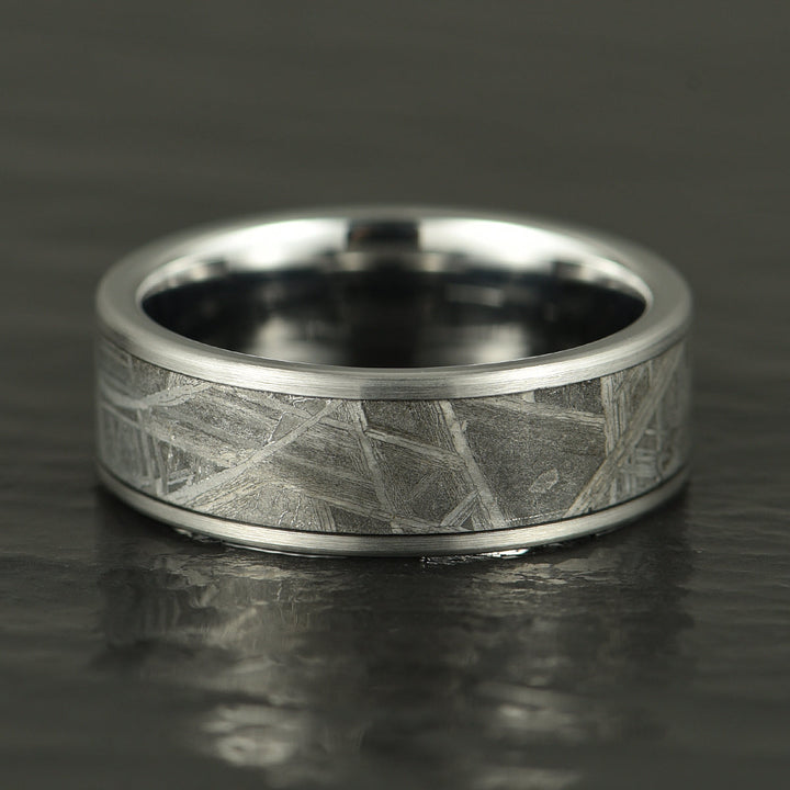Muonionalusta Meteorite Tungsten Mens Wedding Band 8MM