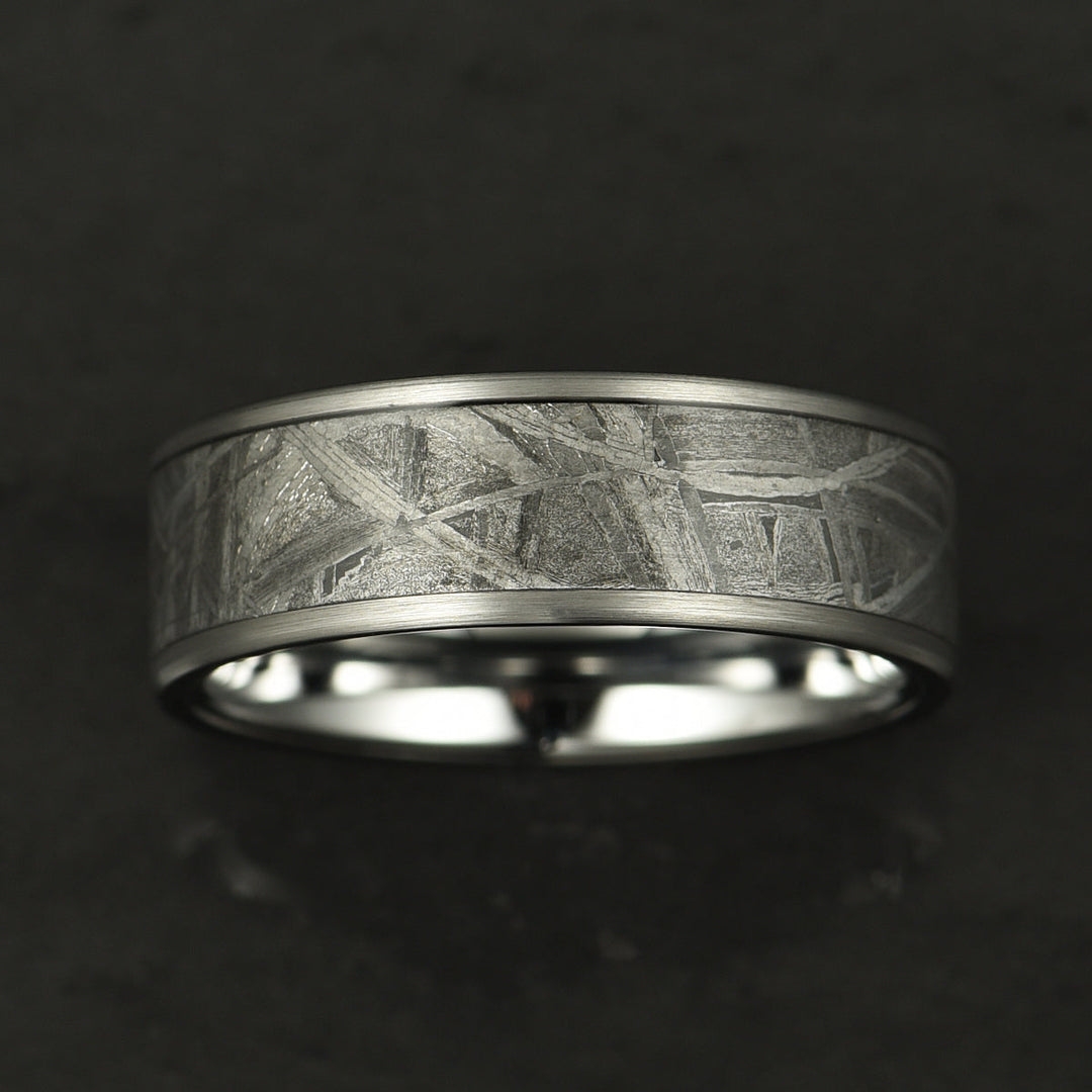 Muonionalusta Meteorite Tungsten Mens Wedding Band 8MM